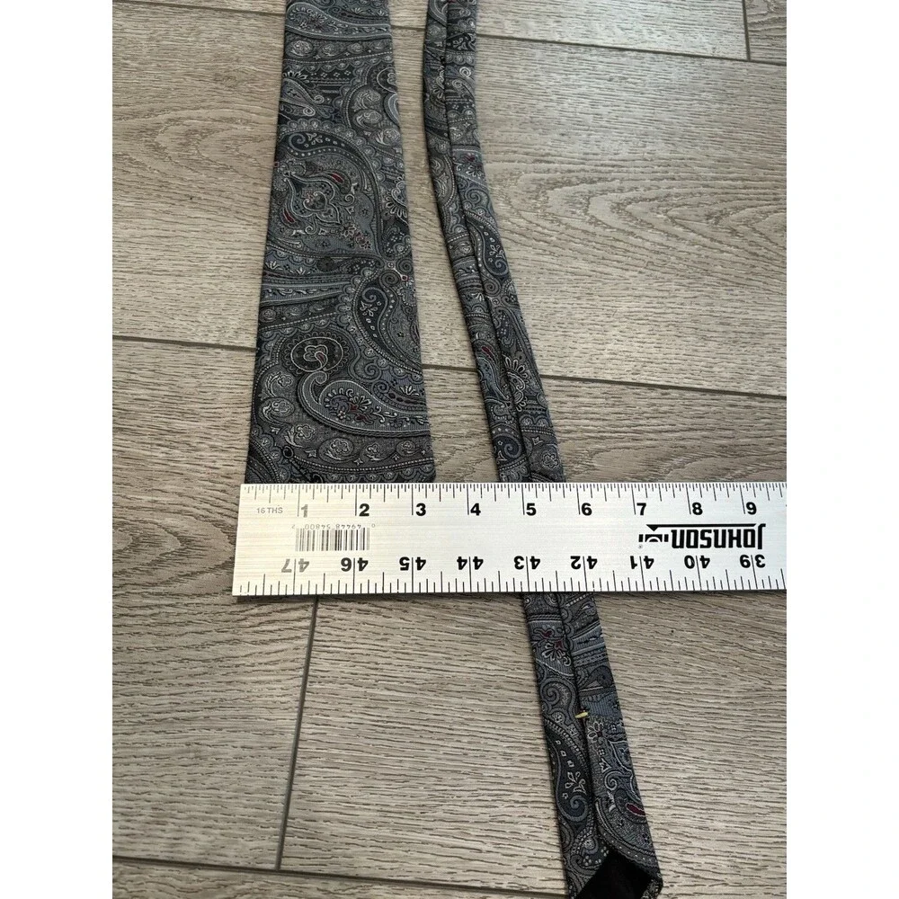 Vintage Paisley Oscar de la‎ Renta Tie Paisley Pattern